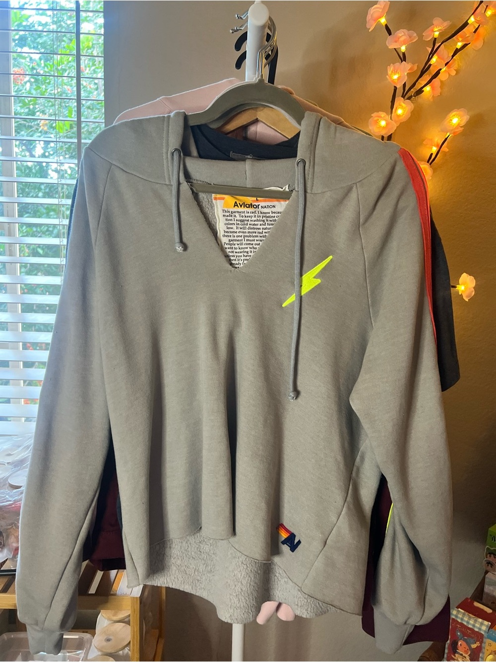 Aviator Nation 4 STRIPE VNECK Hoodie 🔥💎, Large EUC